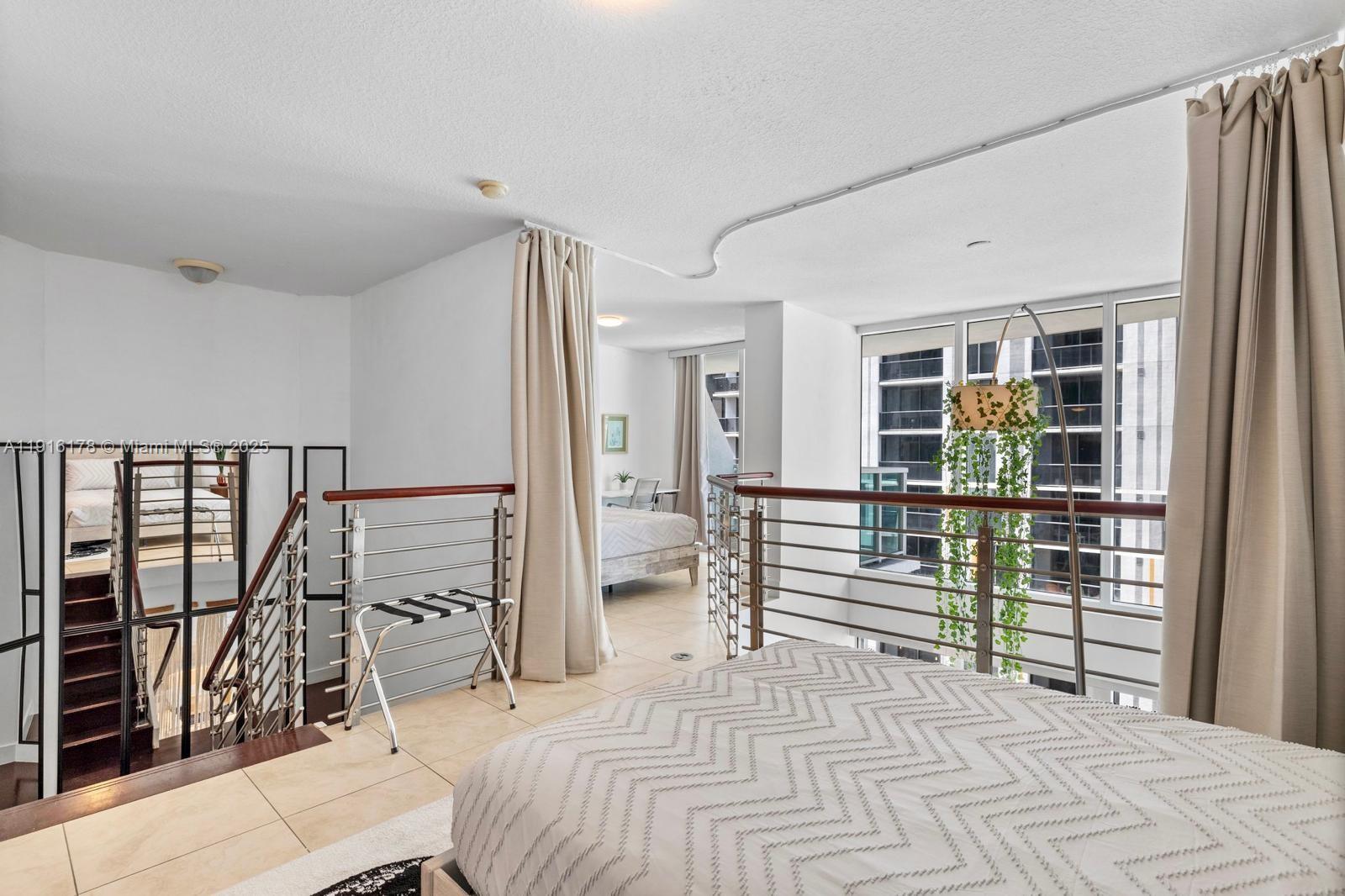 BRICKELL ON THE RIVER S T - Residential