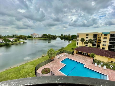 Condominium in Lauderhill FL 6575 Oakland Park Blvd Blvd 21.jpg