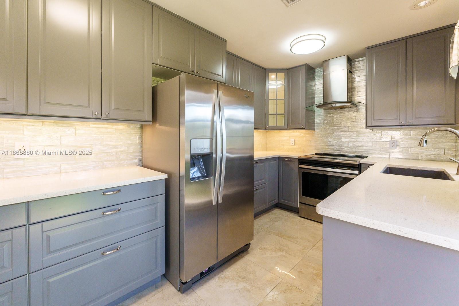 COUNTRY ISLES PHASE II - Residential