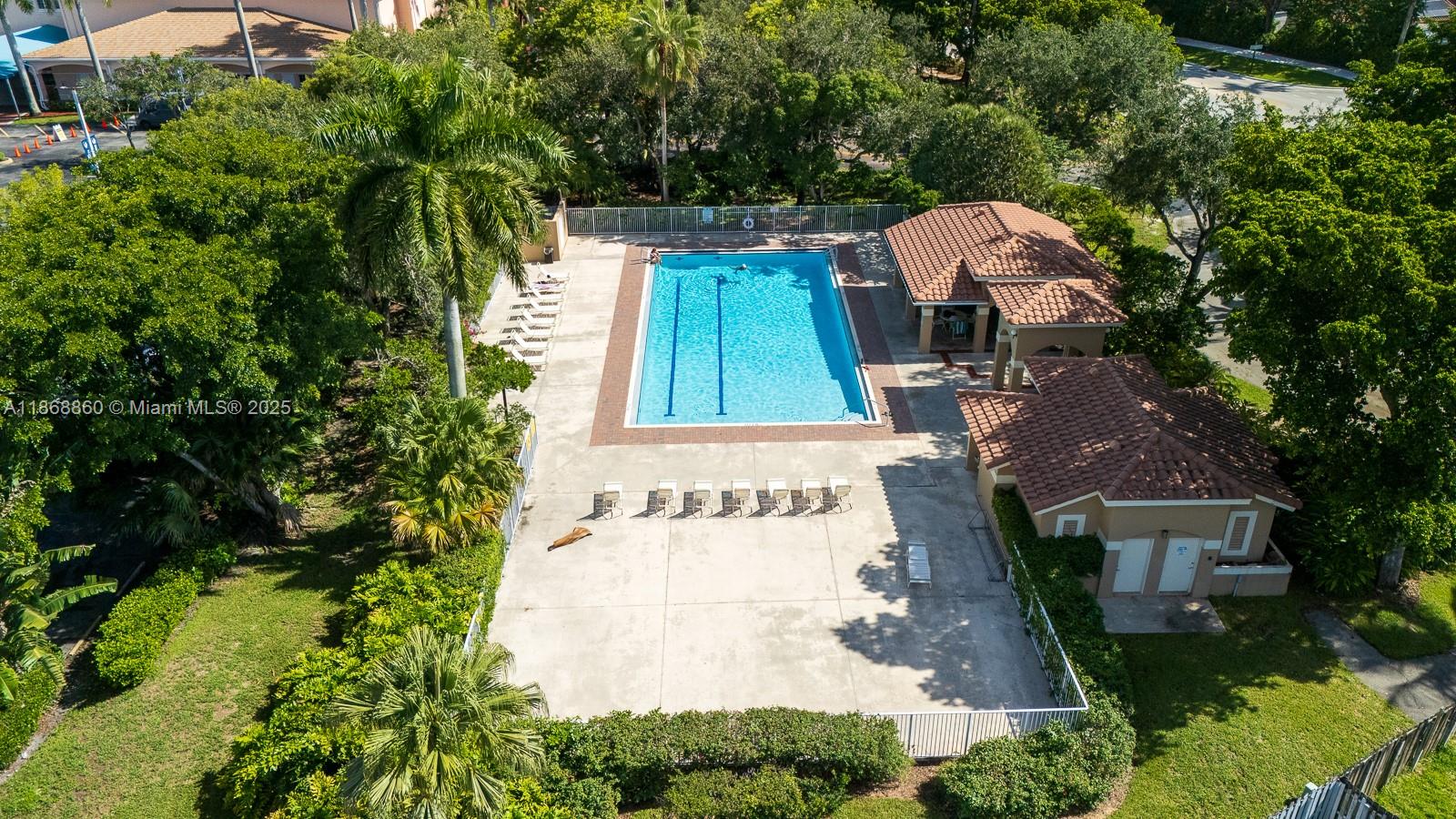 COUNTRY ISLES PHASE II - Residential