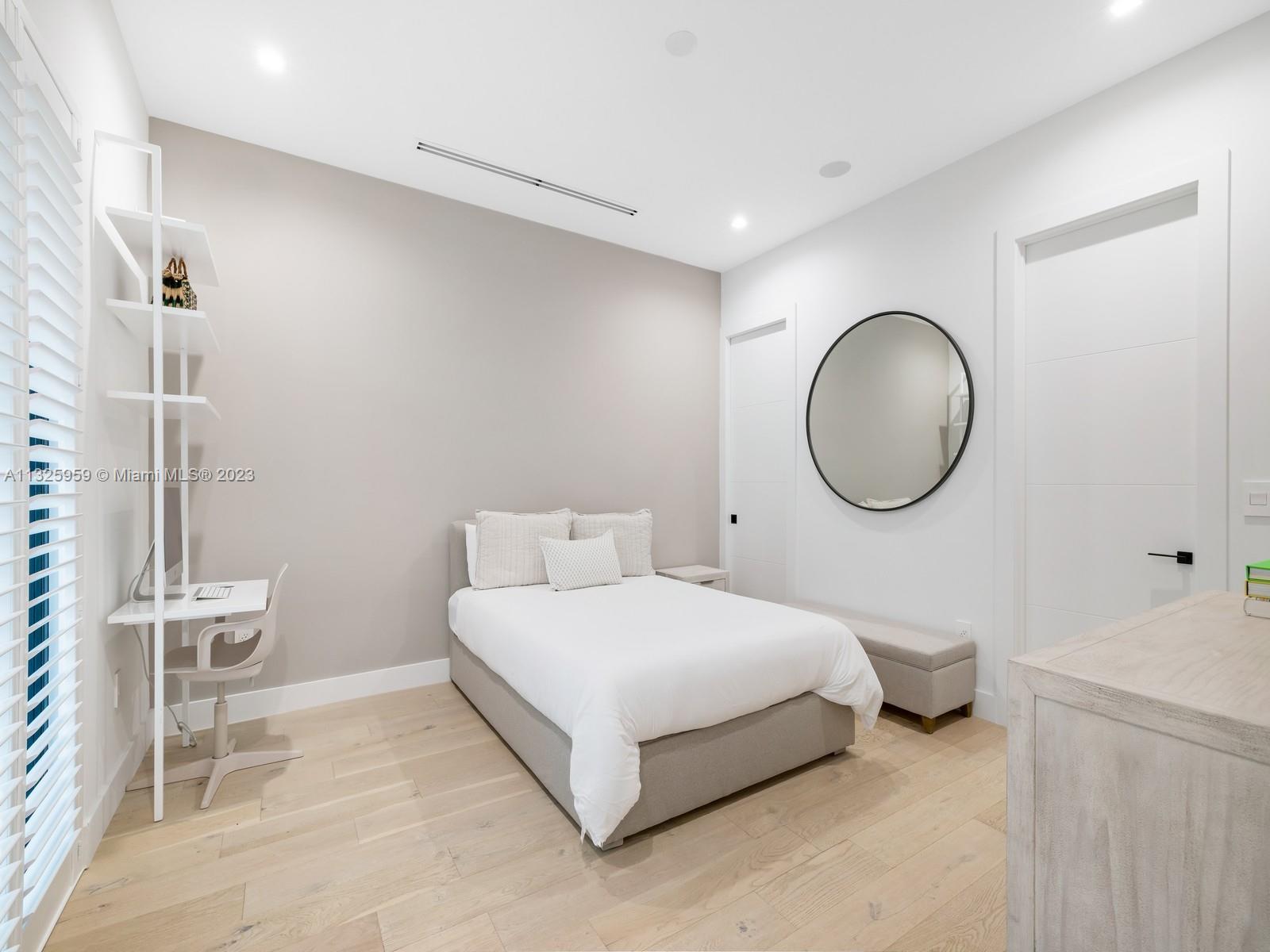 HIGH PINES REV PLAT OF 2N - Residential