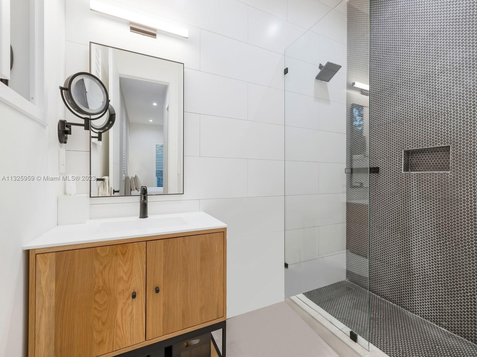 HIGH PINES REV PLAT OF 2N - Residential