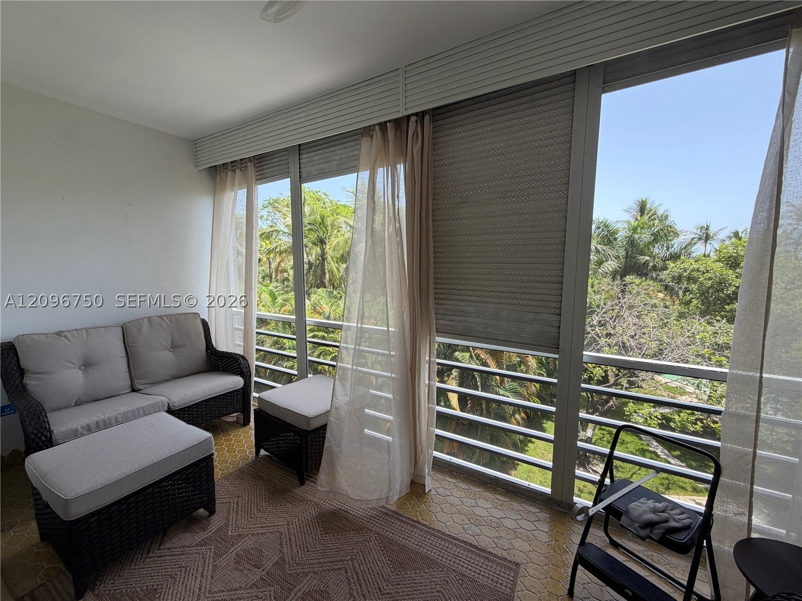 1000 NE 14th Ave 408