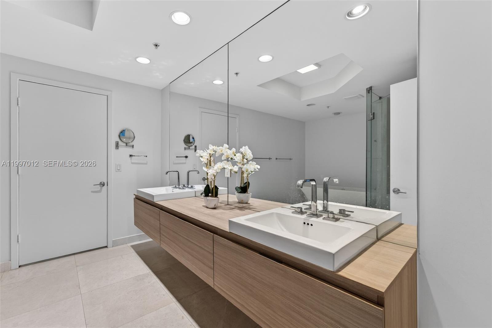 MARINA PALMS RESIDENCES N - Residential