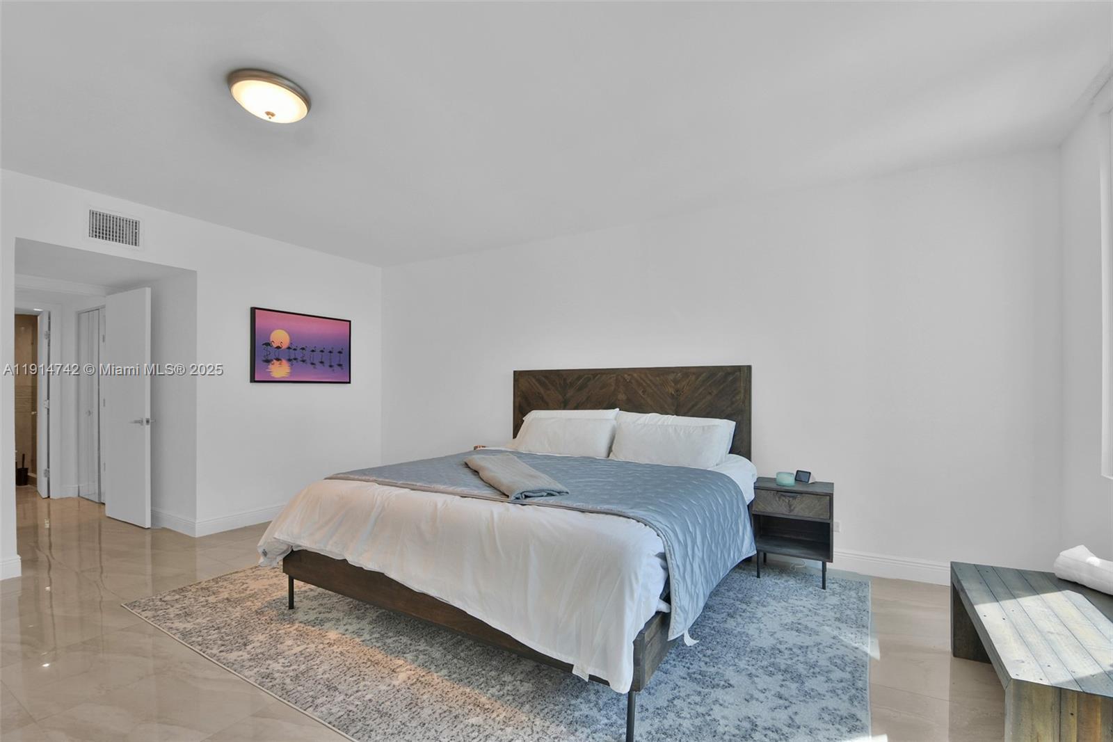 RONEY PALACE CONDO - Residential Lease