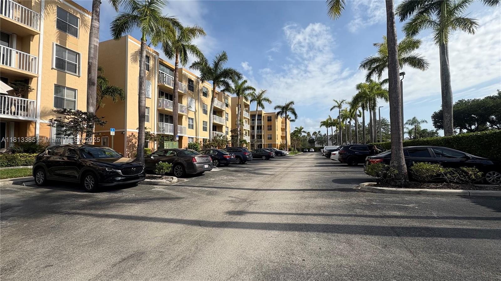 SHERIDAN EAST CONDO BLDG - Residential