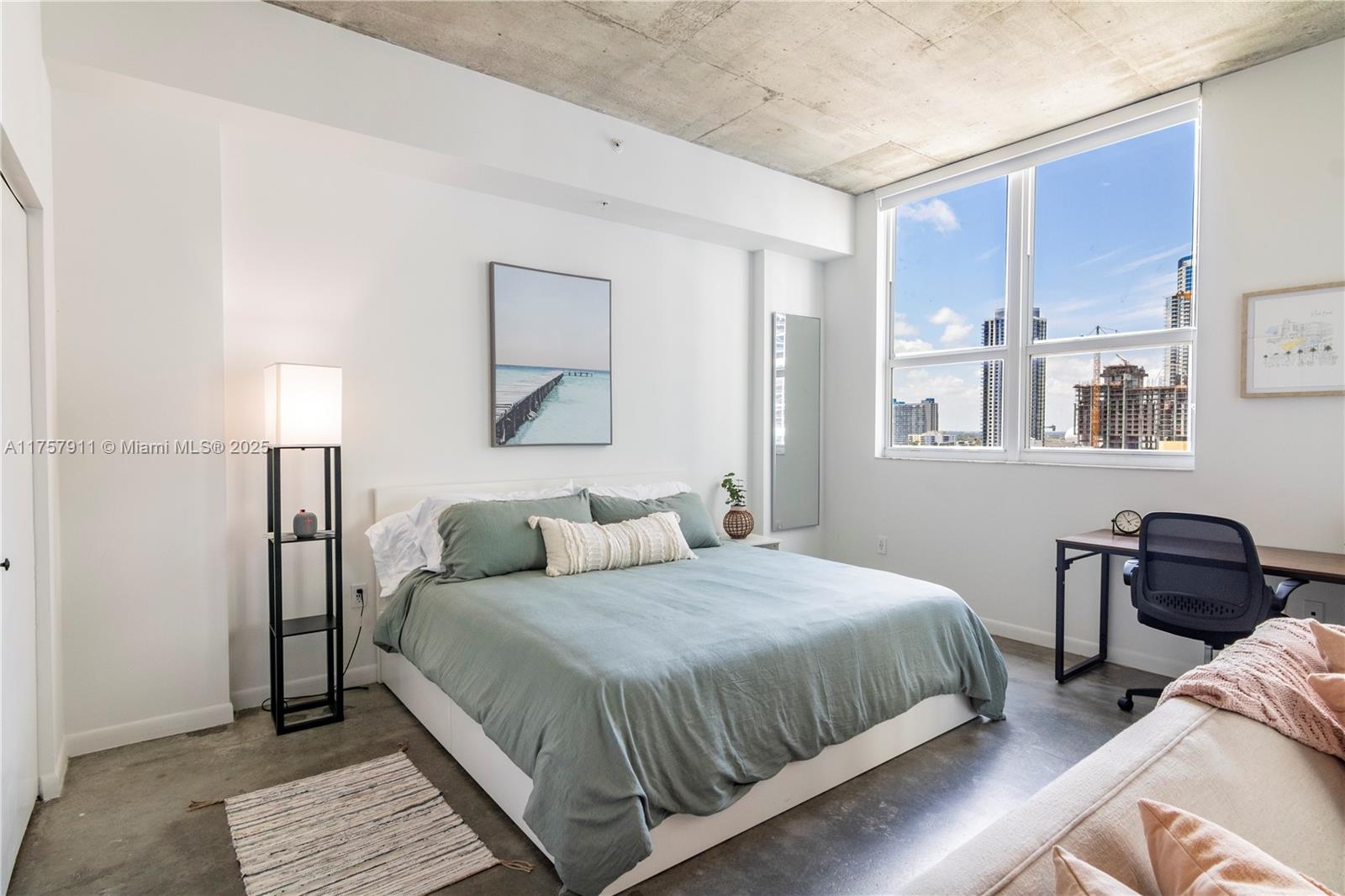 THE LOFT DOWNTOWN II COND - Residential