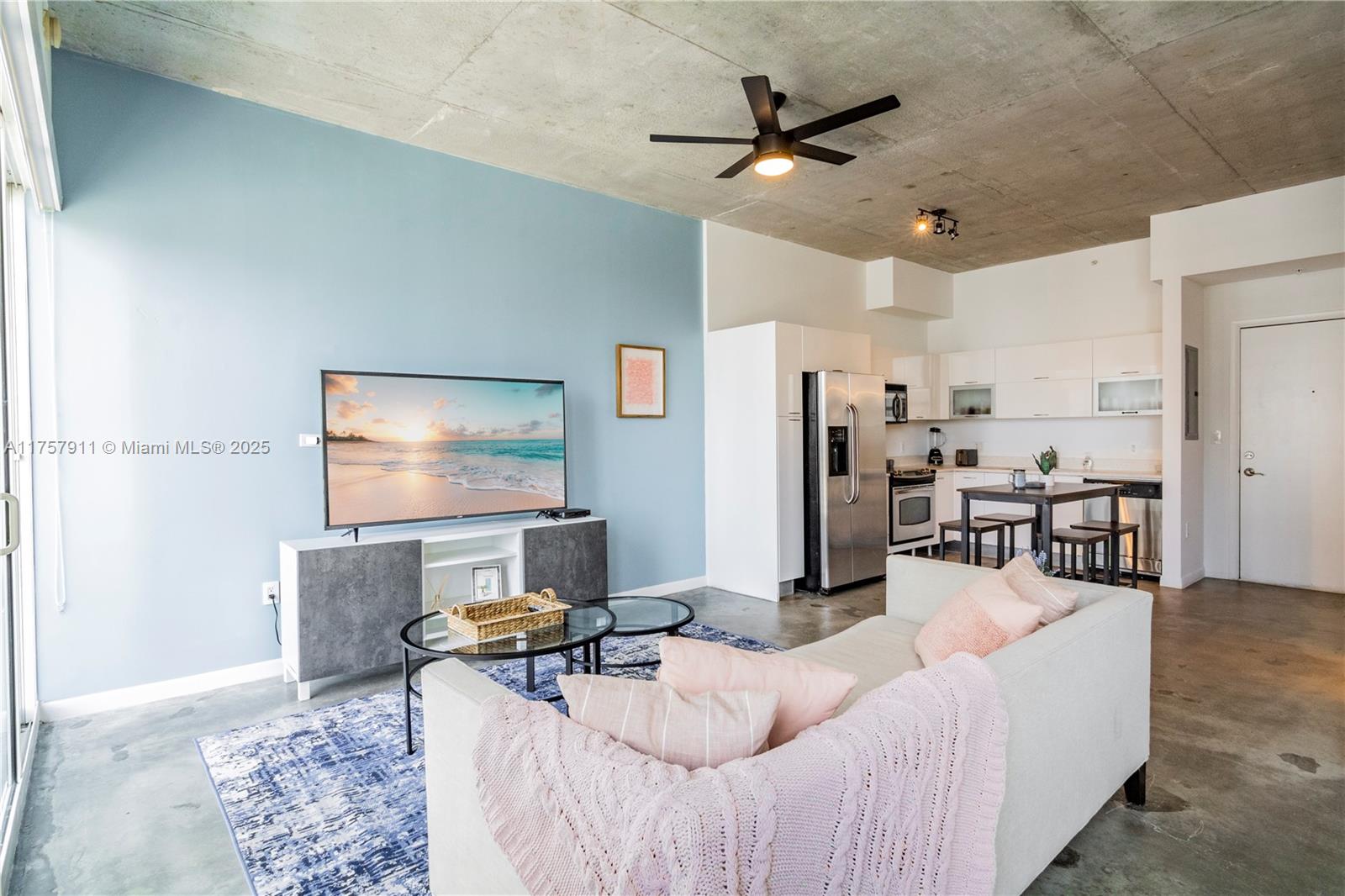 THE LOFT DOWNTOWN II COND - Residential