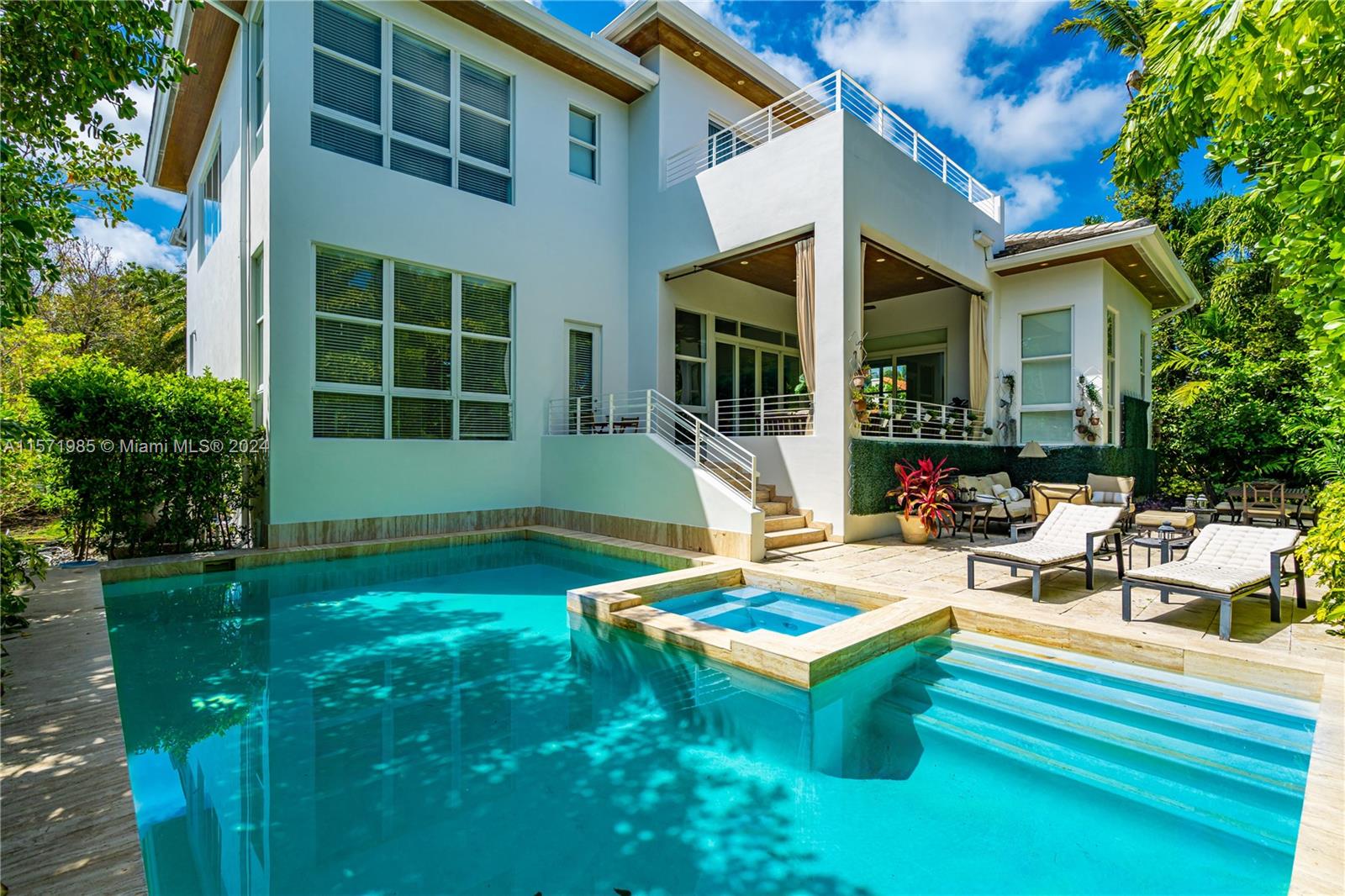 Rental Property at 435 Hampton Ln Ln, Key Biscayne, Miami-Dade County, Florida - Bedrooms: 6 
Bathrooms: 6  - $27,000 MO.