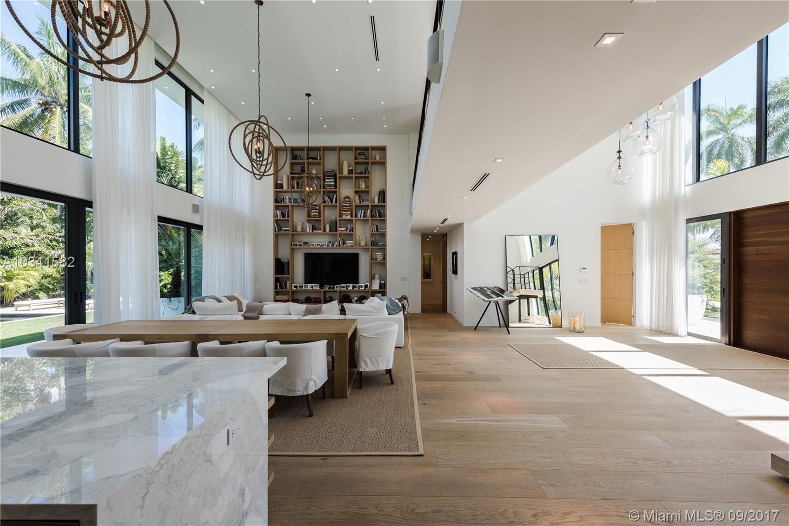 SUNSET ISLANDS-ISLAND NO - Residential