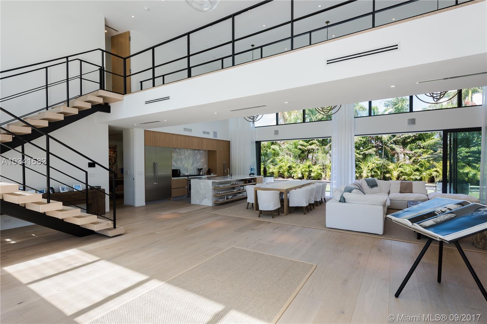 SUNSET ISLANDS-ISLAND NO - Residential