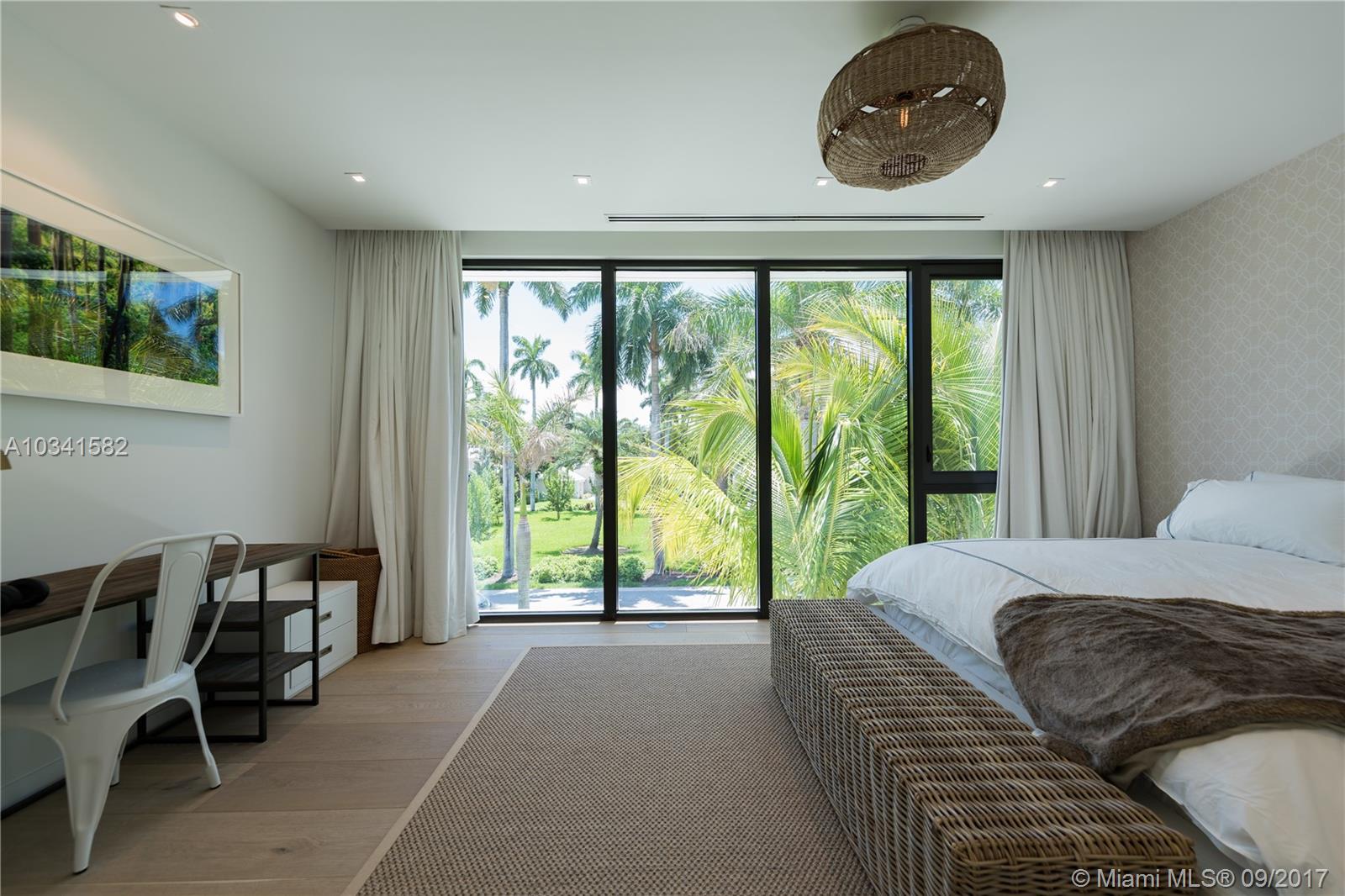 SUNSET ISLANDS-ISLAND NO - Residential