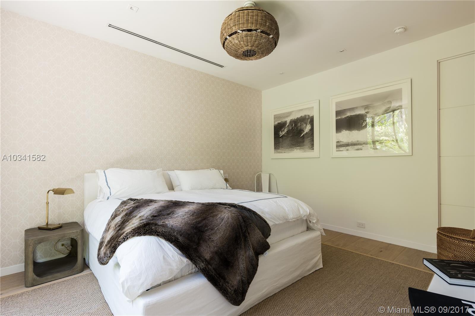 SUNSET ISLANDS-ISLAND NO - Residential