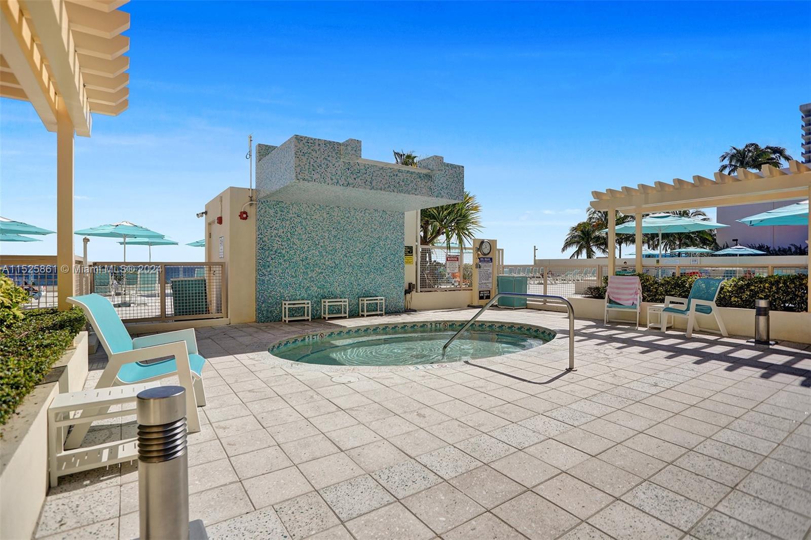 WAVE CONDO - Residential Lease