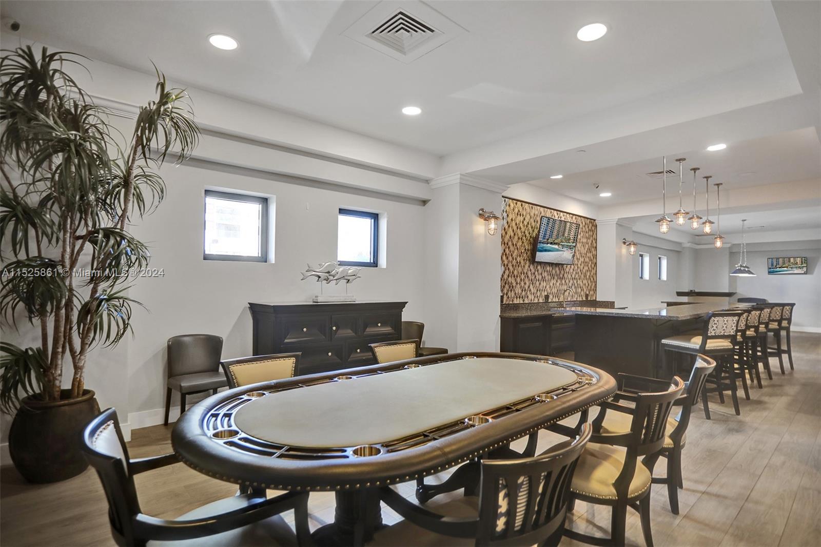 WAVE CONDO - Residential Lease