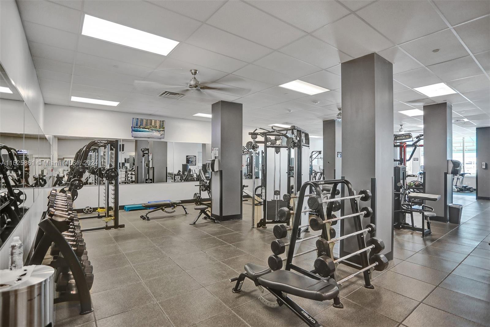 WAVE CONDO - Residential Lease