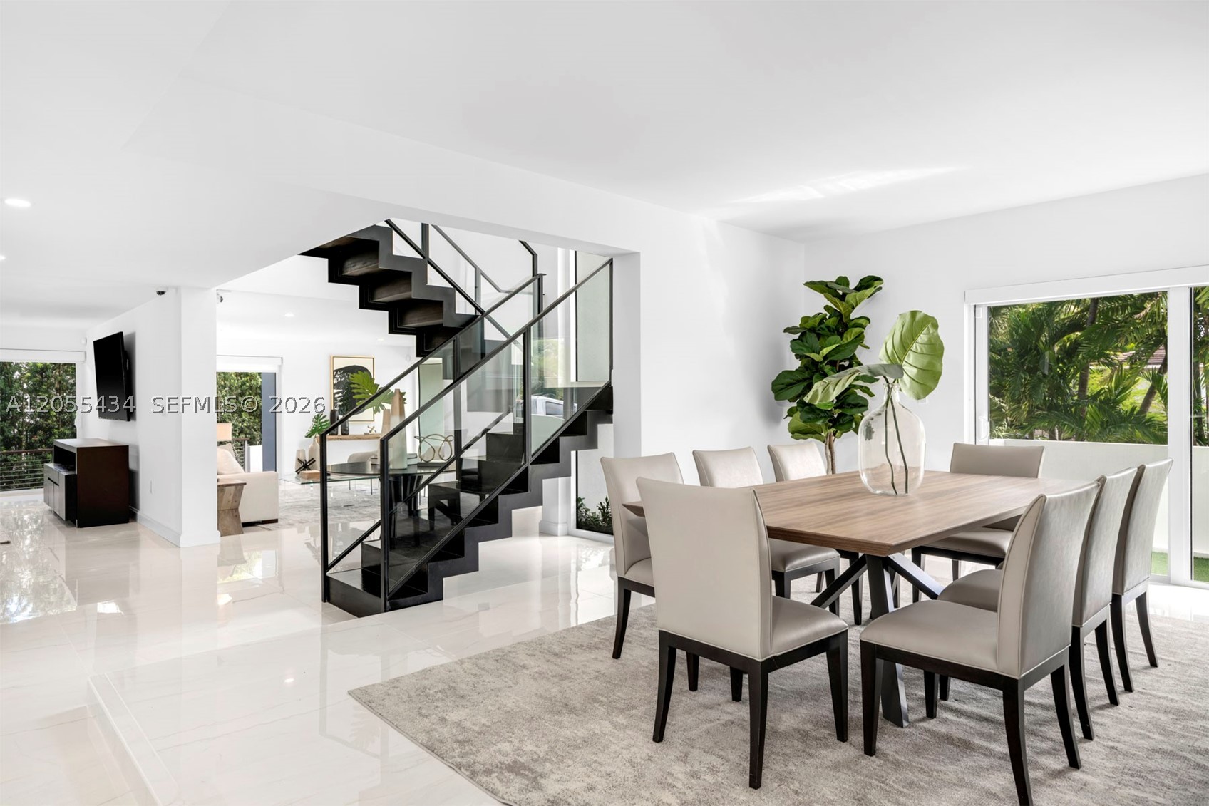 6832 Sunrise Ct