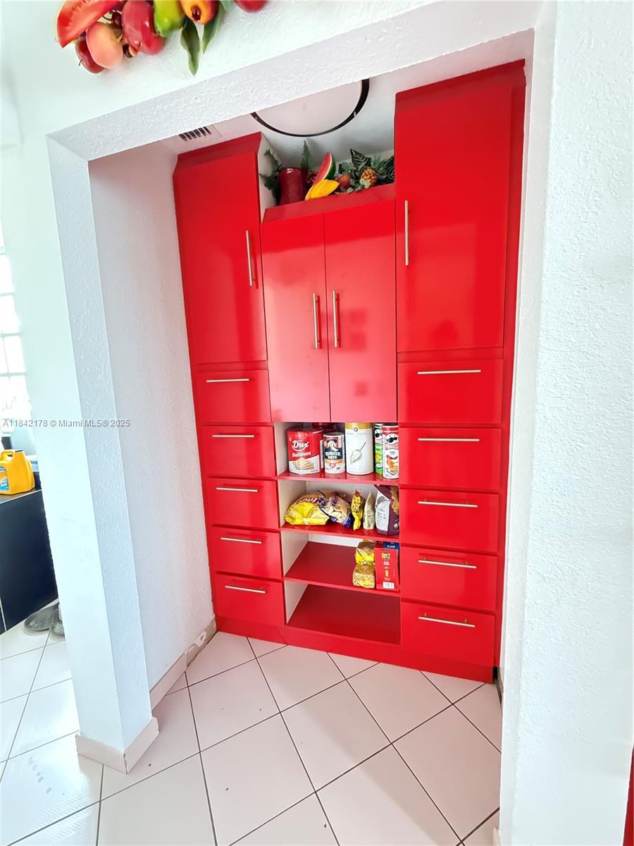 HIDDEN LAKE ESTATES - Residential