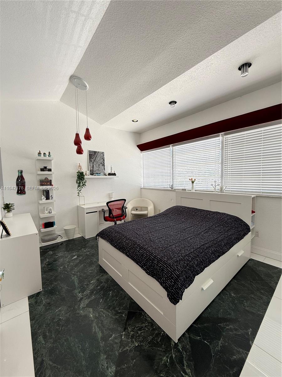 HIDDEN LAKE ESTATES - Residential