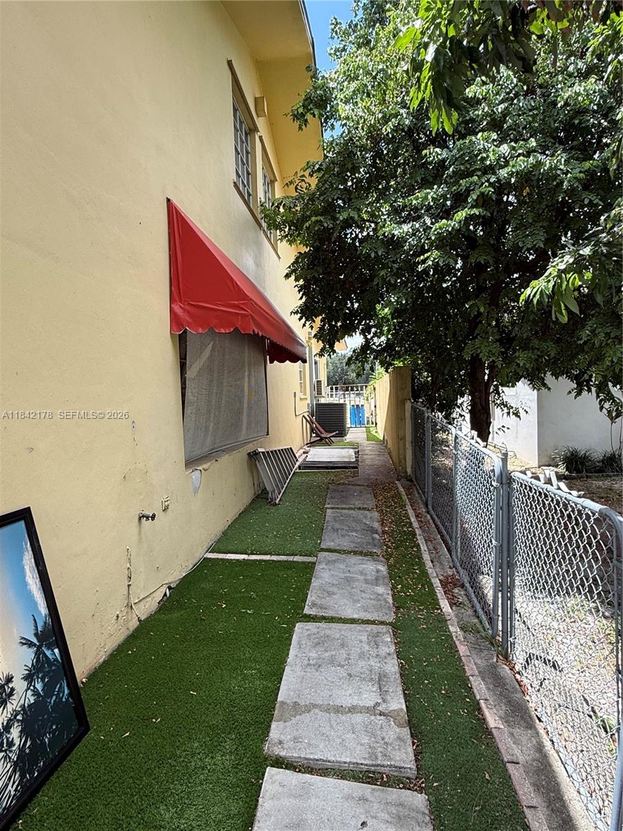 HIDDEN LAKE ESTATES - Residential