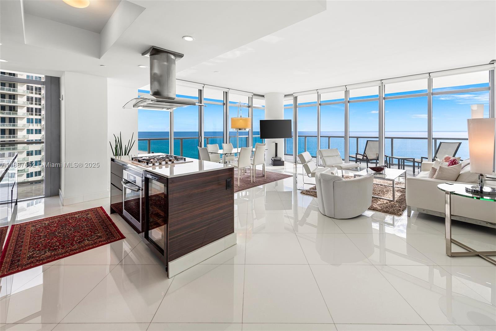THE CARIBBEAN CONDO - Residential Lease