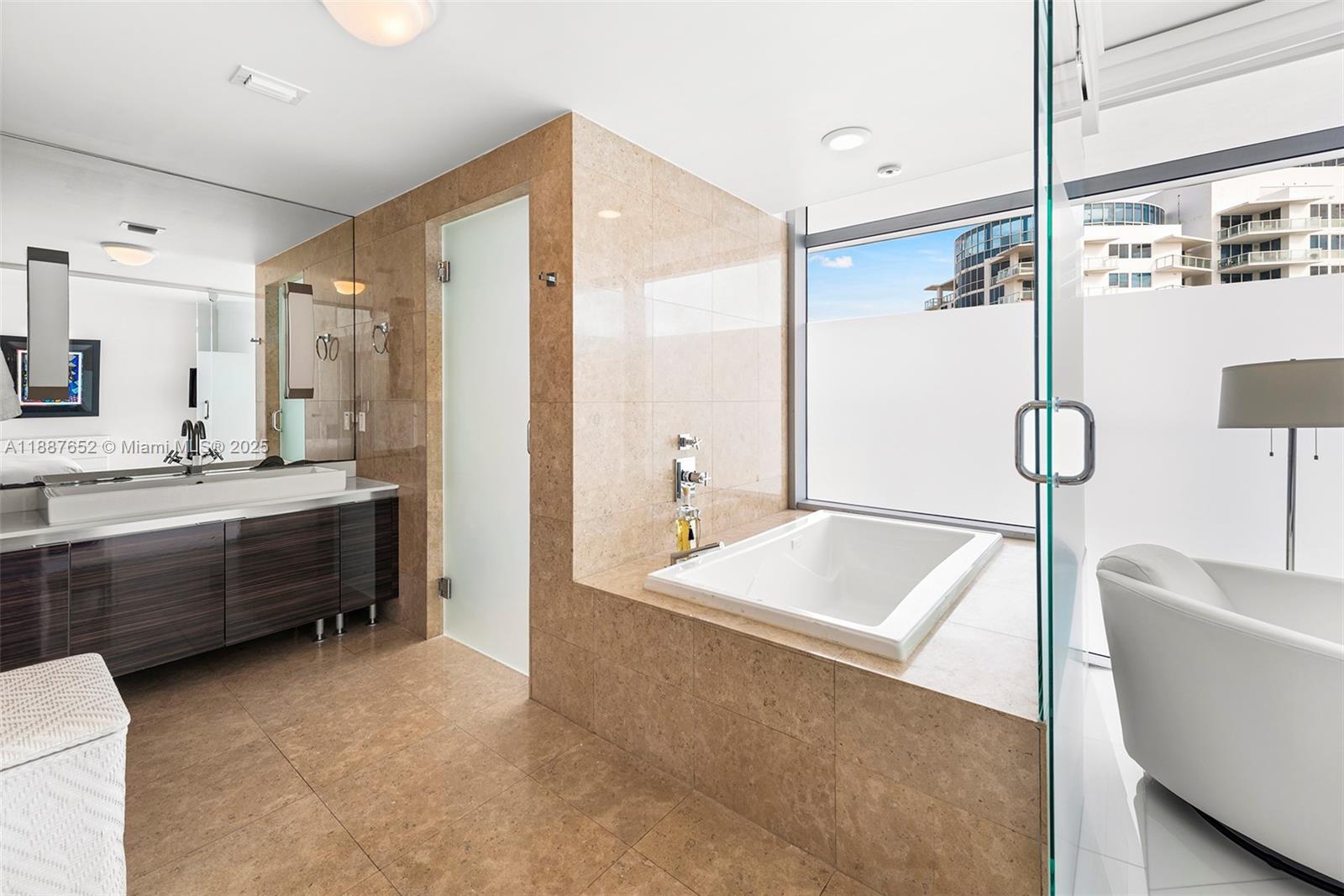 THE CARIBBEAN CONDO - Residential Lease