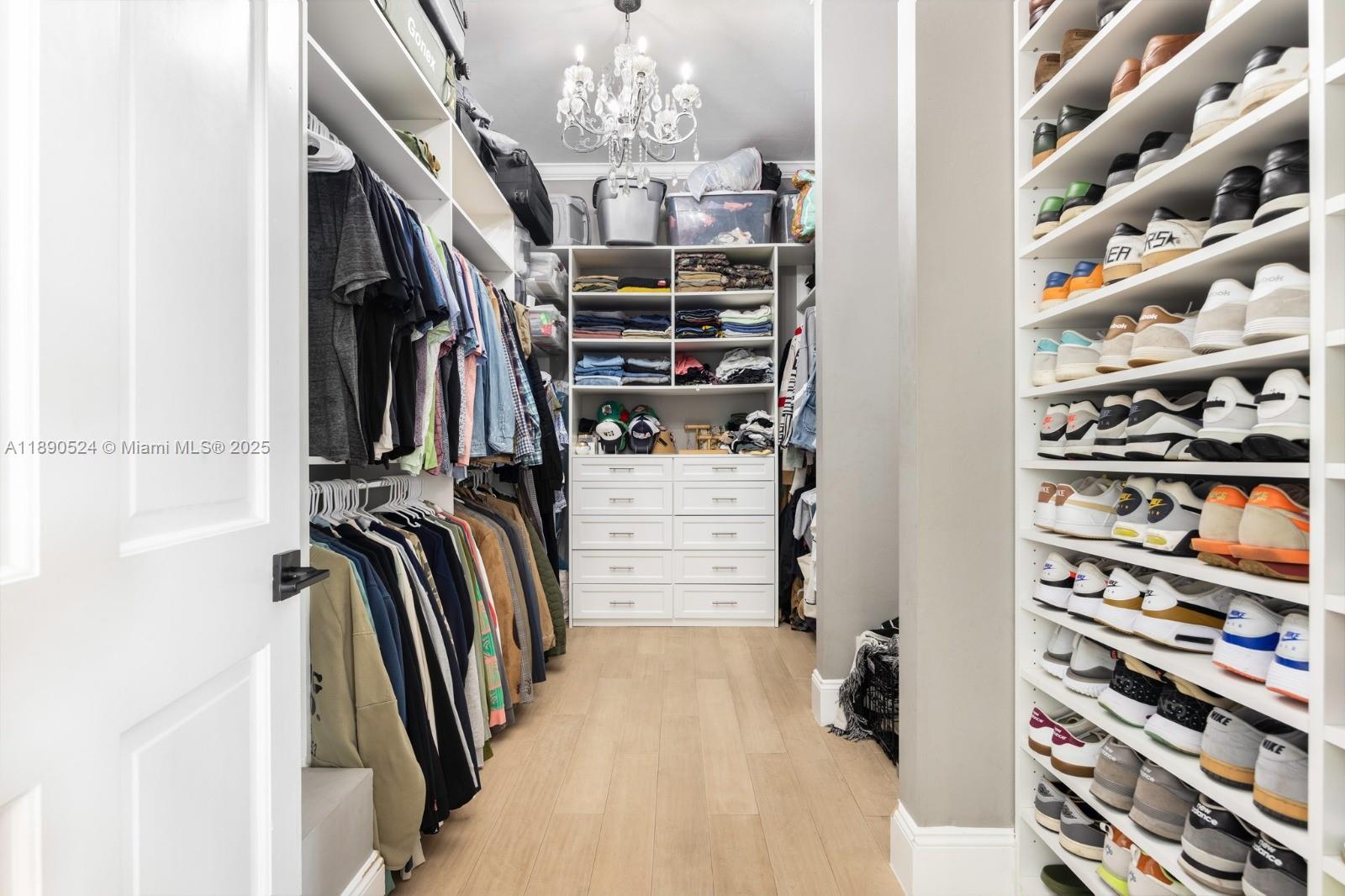 SPRINGER GROVES - Residential