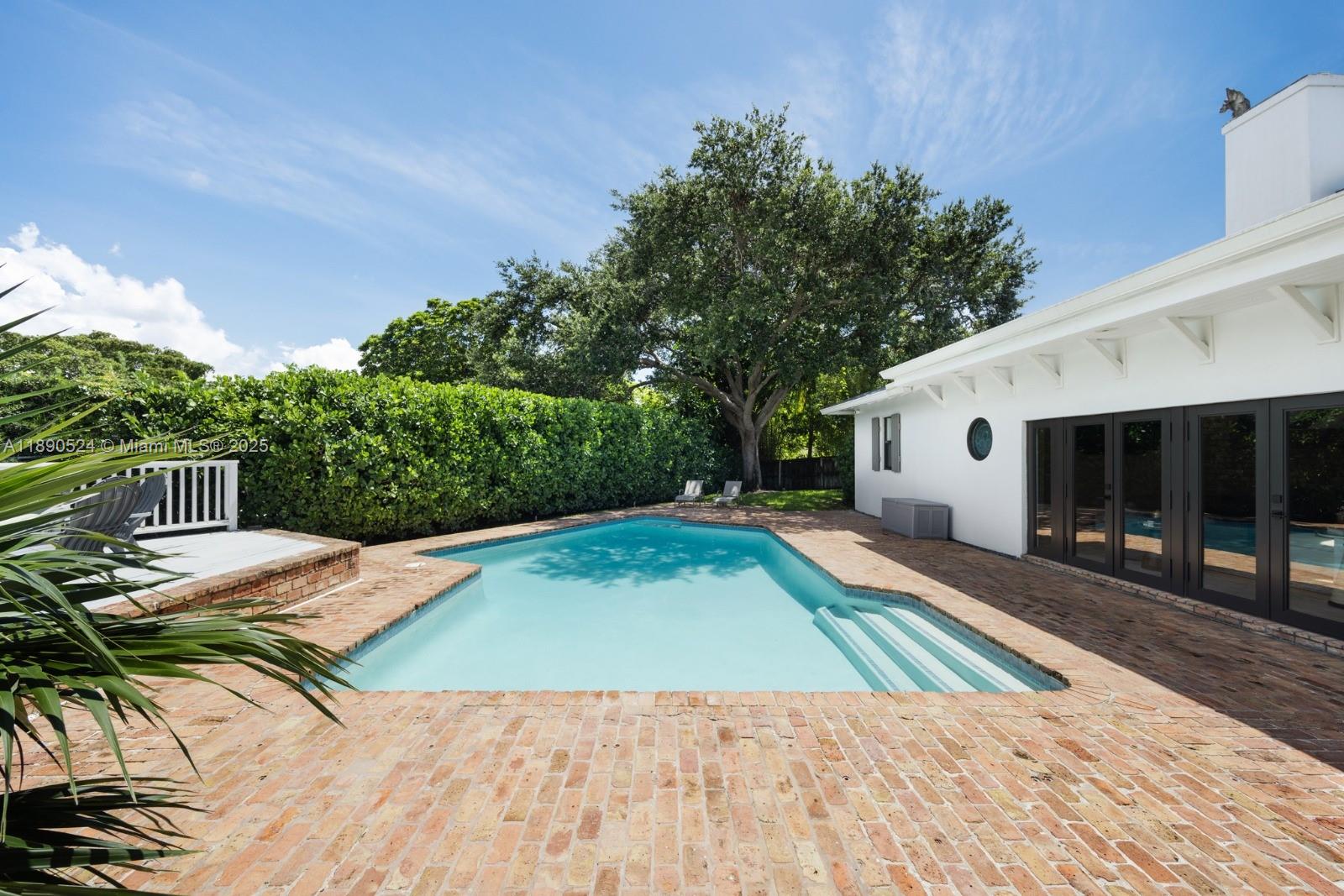 SPRINGER GROVES - Residential