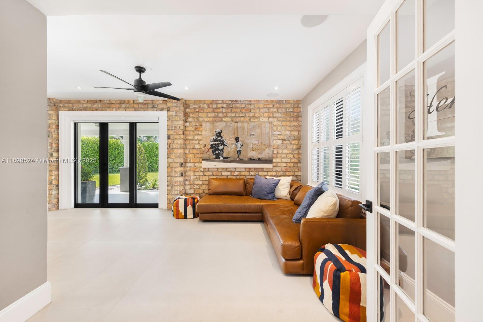 SPRINGER GROVES - Residential