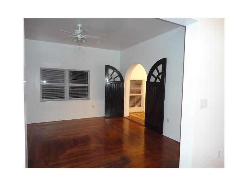 HOLLEMAN PARK - Residential Lease