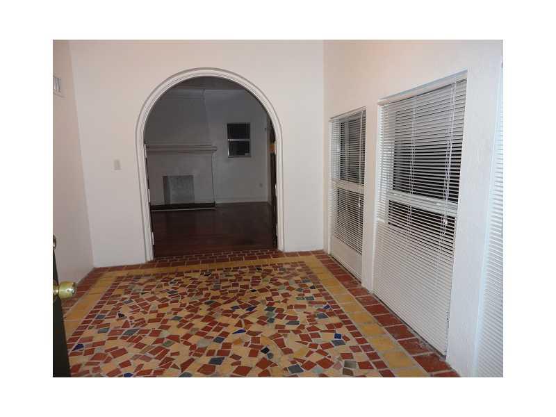 HOLLEMAN PARK - Residential Lease