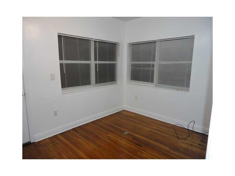 HOLLEMAN PARK - Residential Lease