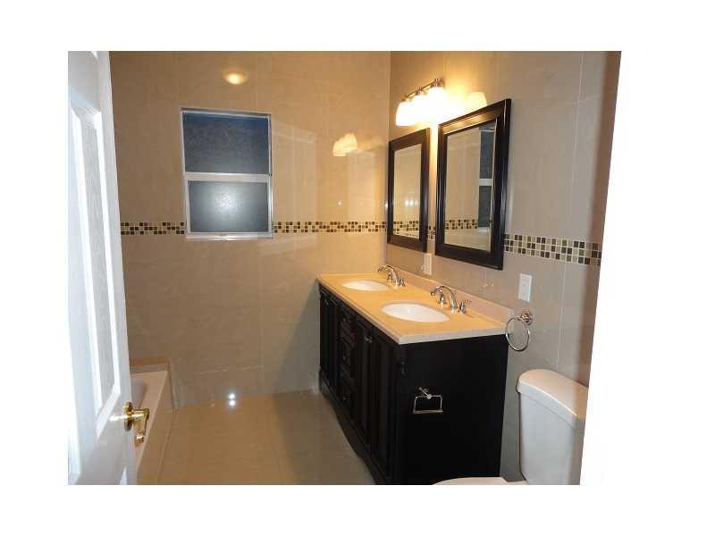 HOLLEMAN PARK - Residential Lease