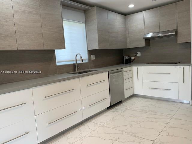 GOLDEN SHORES OCEAN BLVD - Residential