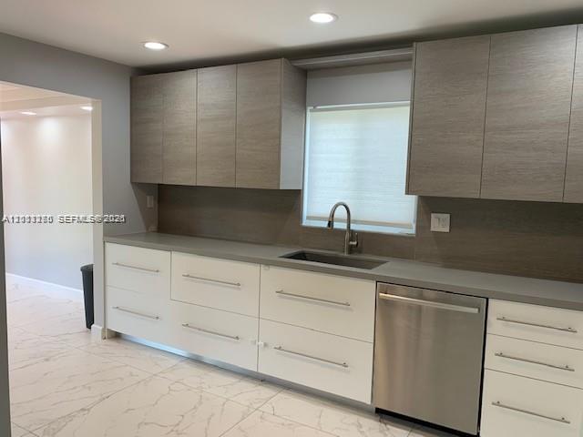 GOLDEN SHORES OCEAN BLVD - Residential