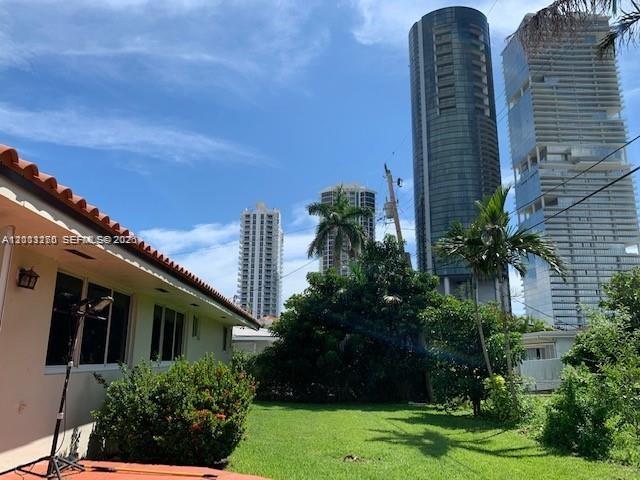 GOLDEN SHORES OCEAN BLVD - Residential