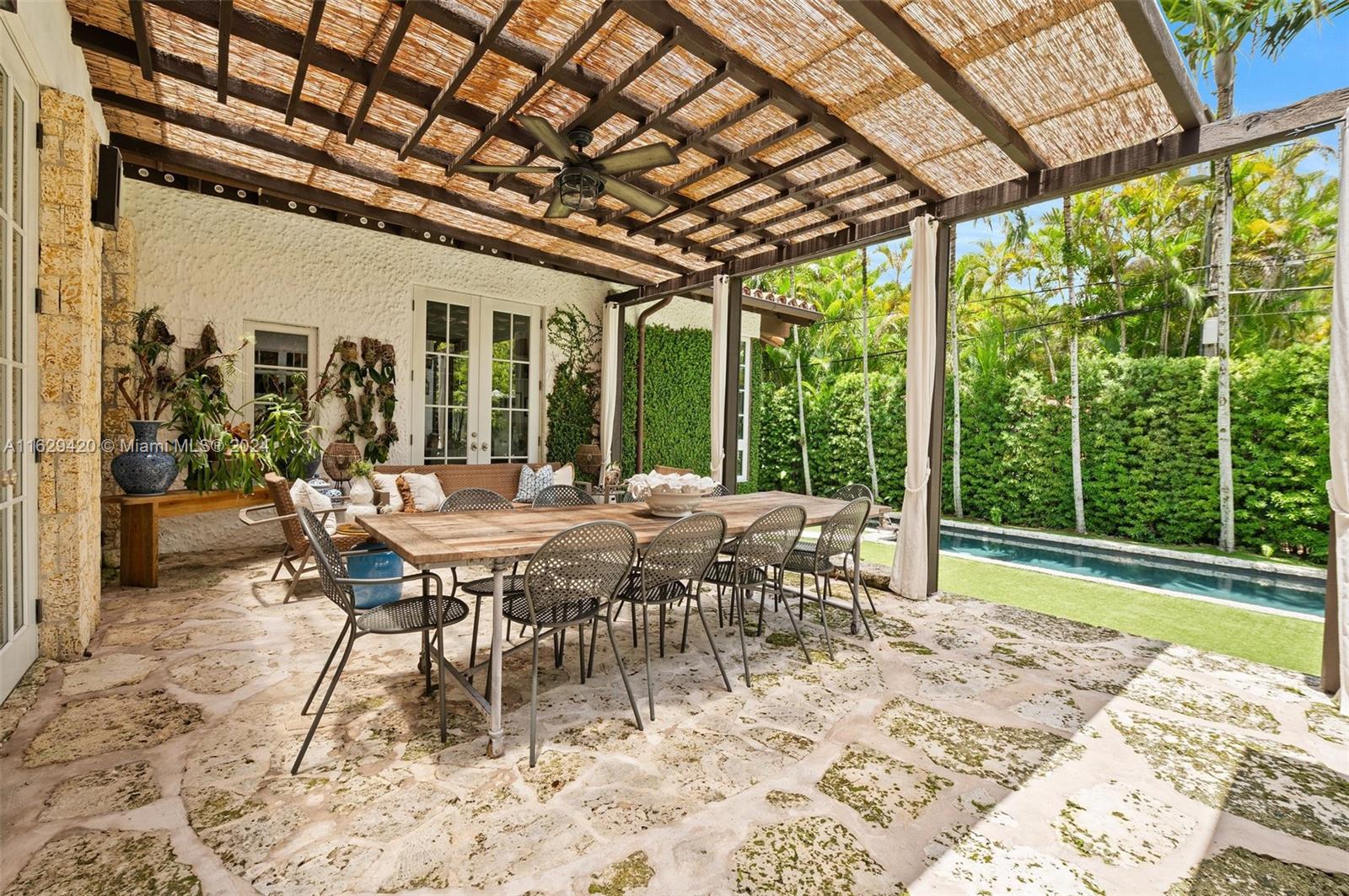 CORAL GABLES SEC B - Residential