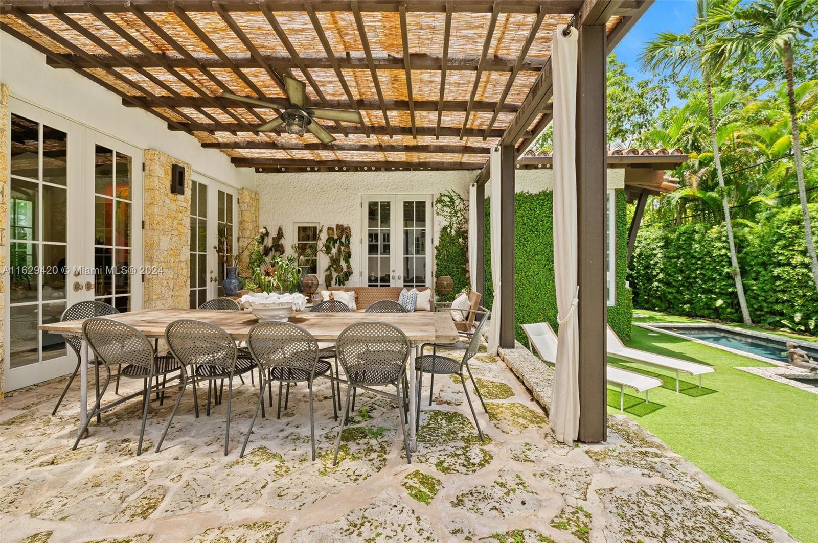 CORAL GABLES SEC B - Residential