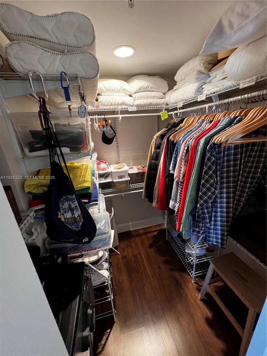 TURNBERRY ISLE CONDO - Residential