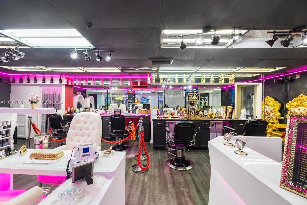 BARBERSHOP, HAIR SALON, NAIL SALON & MASSAGE ROOM WITH BED.
This shop, In a Prime Location is now available for sale. The name "Master Barbers" and logo of the business will not be included in the sale. The owner no longer operates the shop and is open to offers. To maximize profit potential, the owners recommend implementing a payroll system to hire licensed workers and have clients pay directly at the front desk. The shop is conveniently located in sunny Isles Beach within the Marco Polo Ramada hotel, offering services to both locals and hotel guests. Free parking is provided for employees, while clients have the option of valet parking for $7. The shop is turnkey ready and features amenities such as an automatic push door opener, a separate storage room and much more.