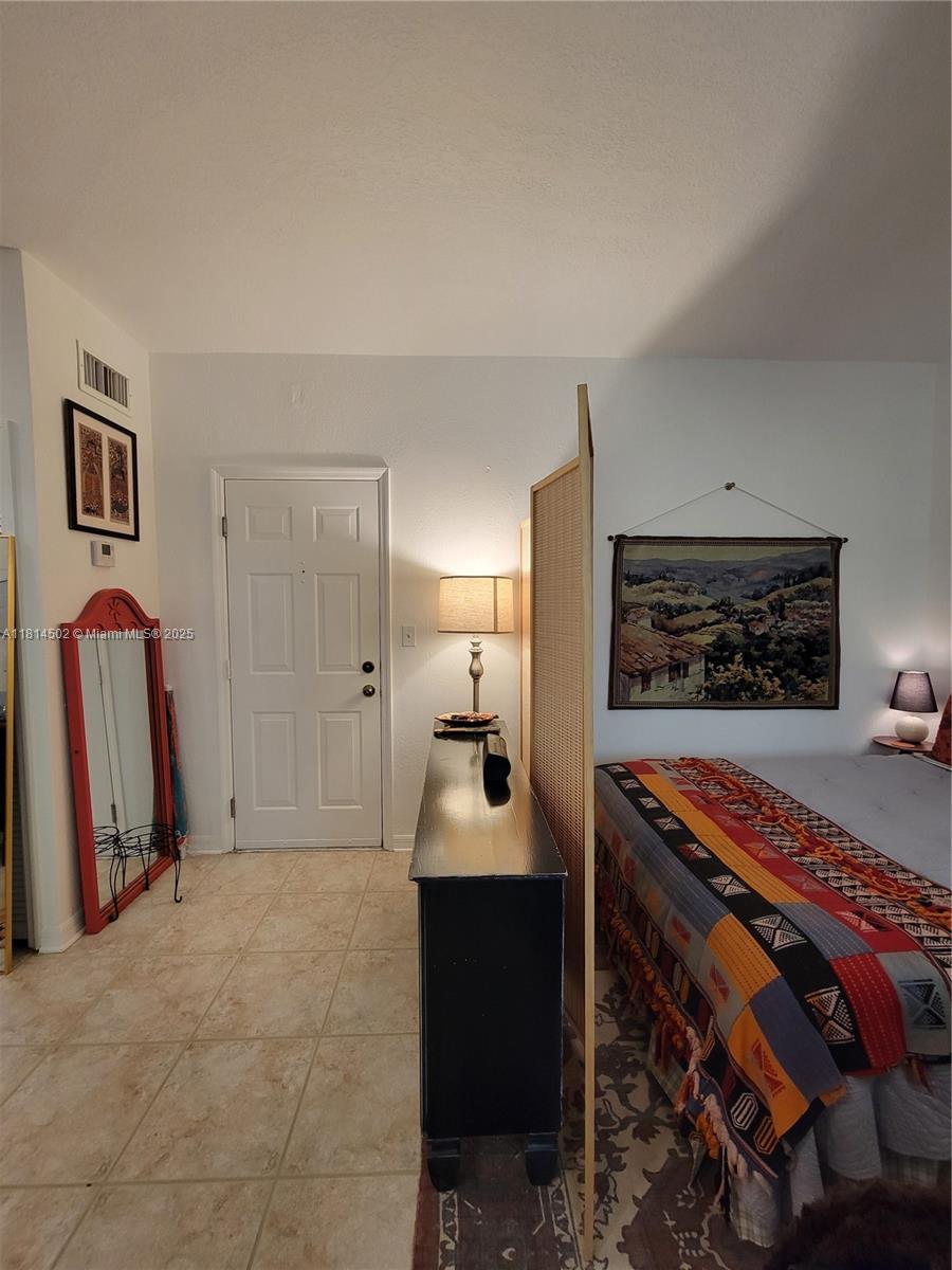 ENCLAVE ON SOUTH BEACH - Residential