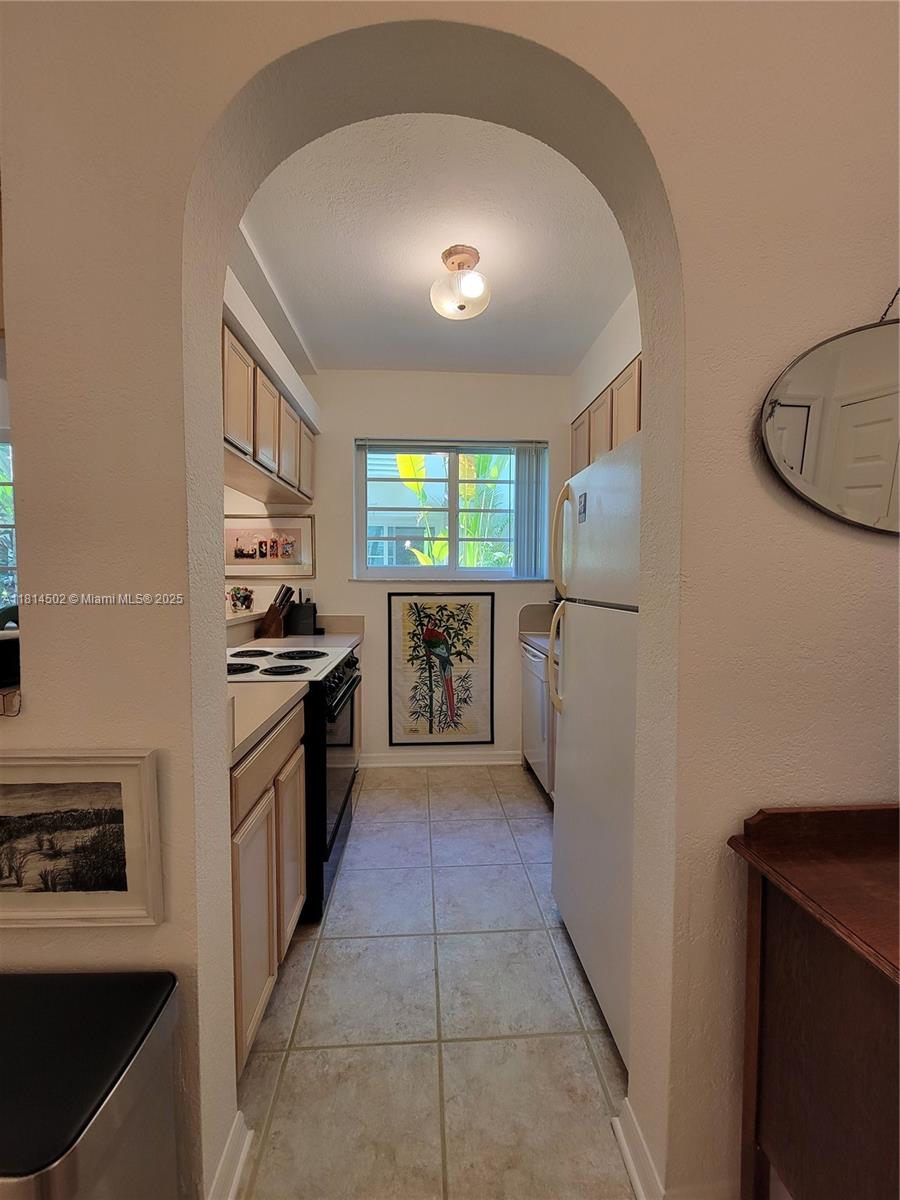 ENCLAVE ON SOUTH BEACH - Residential