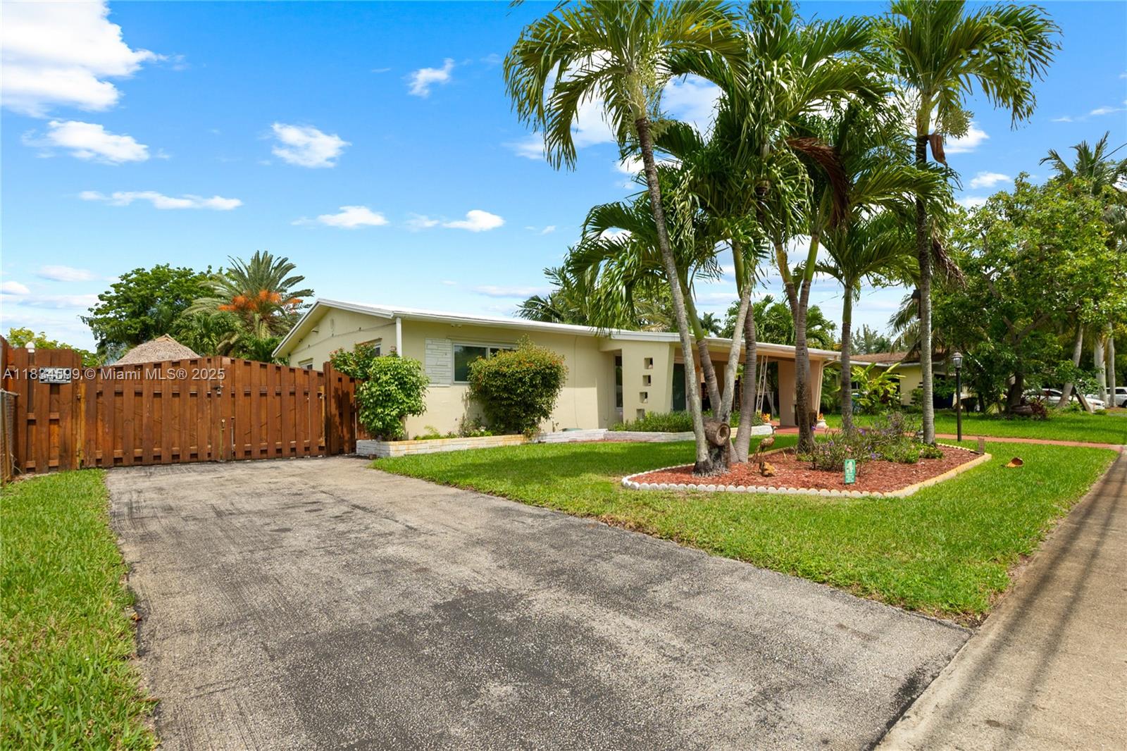 4421 SW 33rd Ave