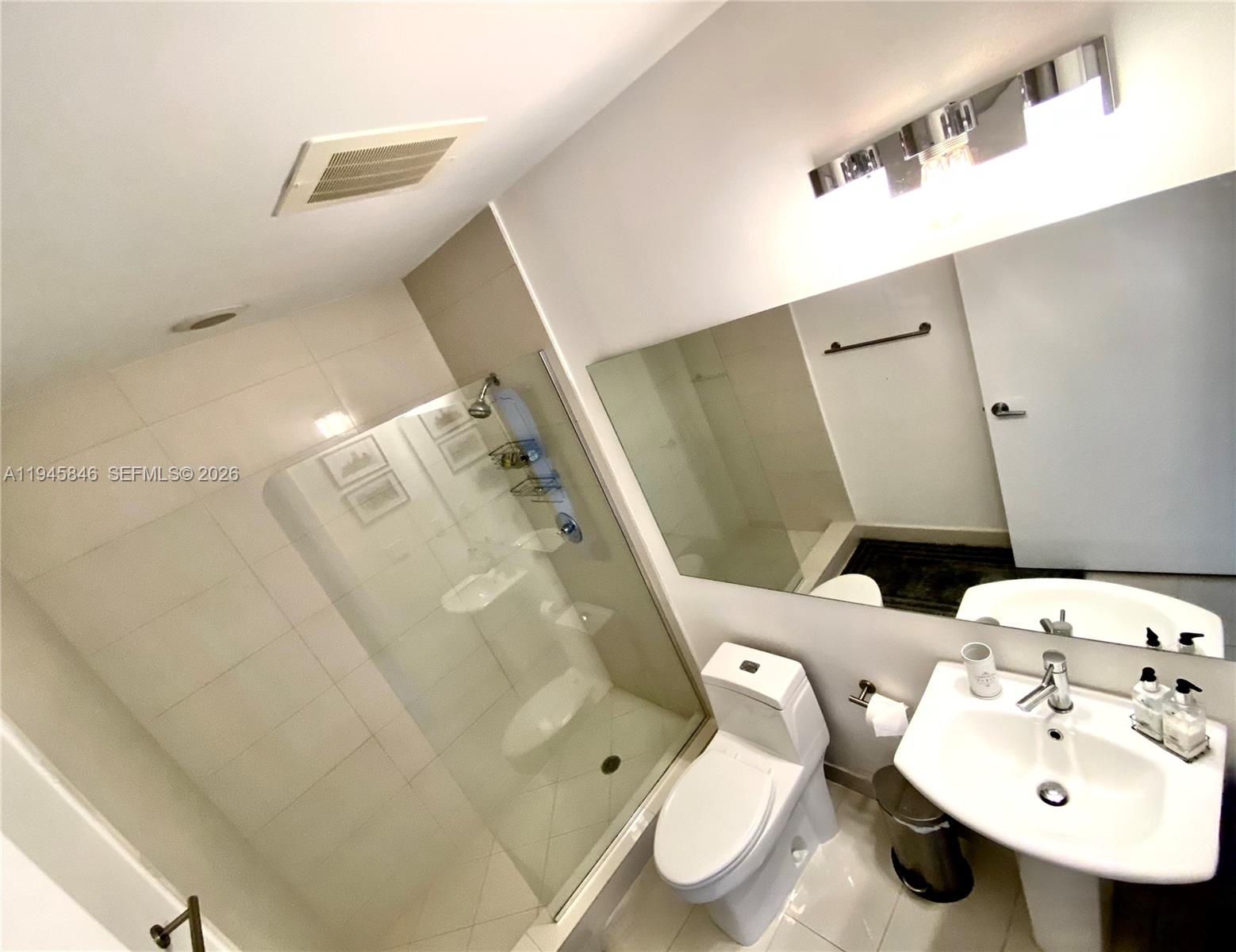 PARAMOUNT BAY CONDO - Residential