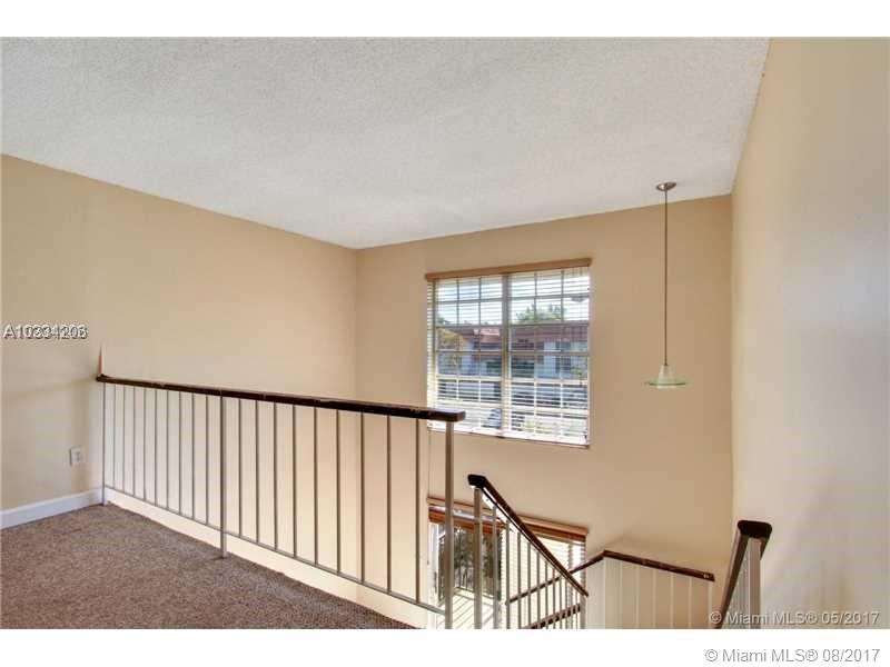 COURTYARDS AT KENDALL CON - Residential Lease