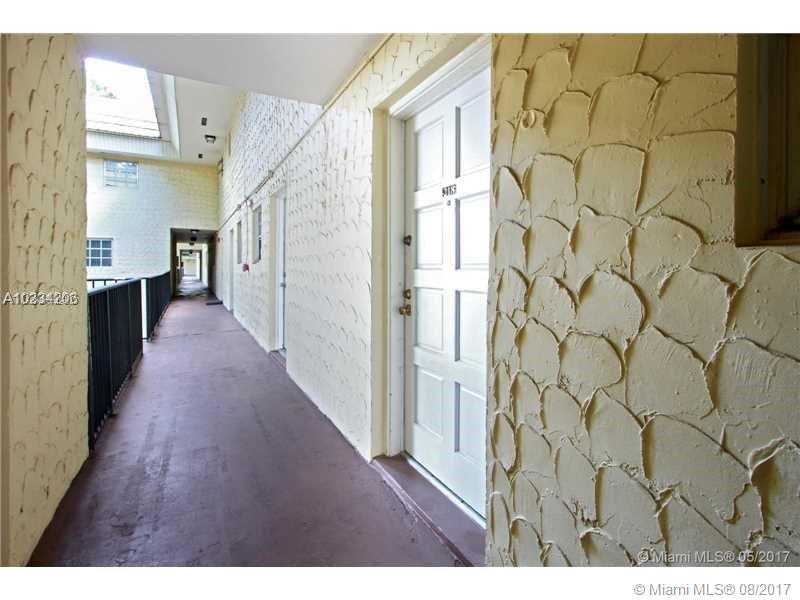 COURTYARDS AT KENDALL CON - Residential Lease