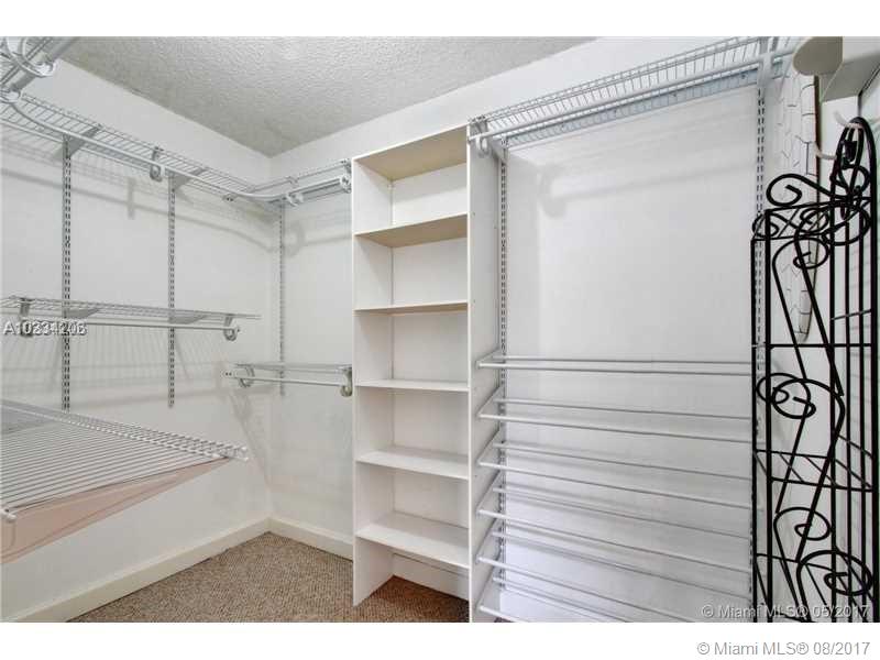 COURTYARDS AT KENDALL CON - Residential Lease