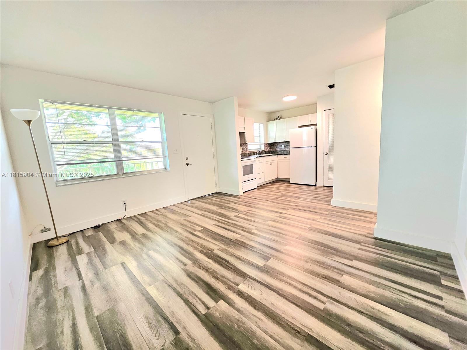 Rental Property at 5180 Ne 6th Ave 621, Oakland Park, Miami-Dade County, Florida - Bedrooms: 2 
Bathrooms: 1  - $1,850 MO.