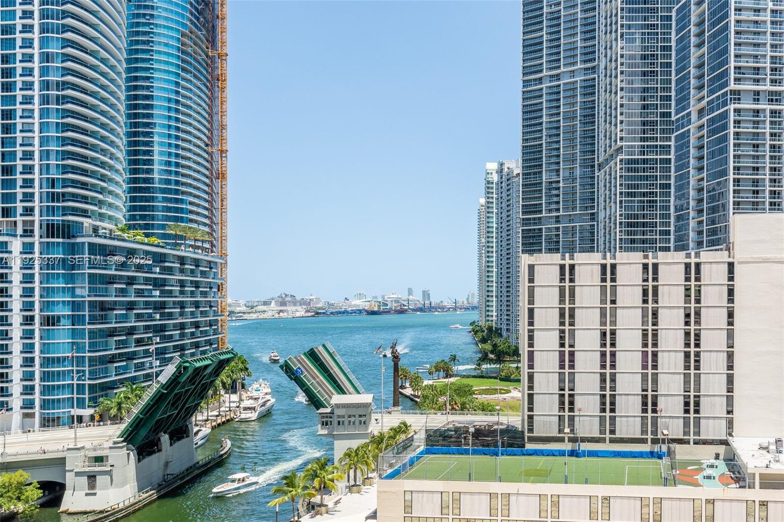 Brickell On The River - Residential
