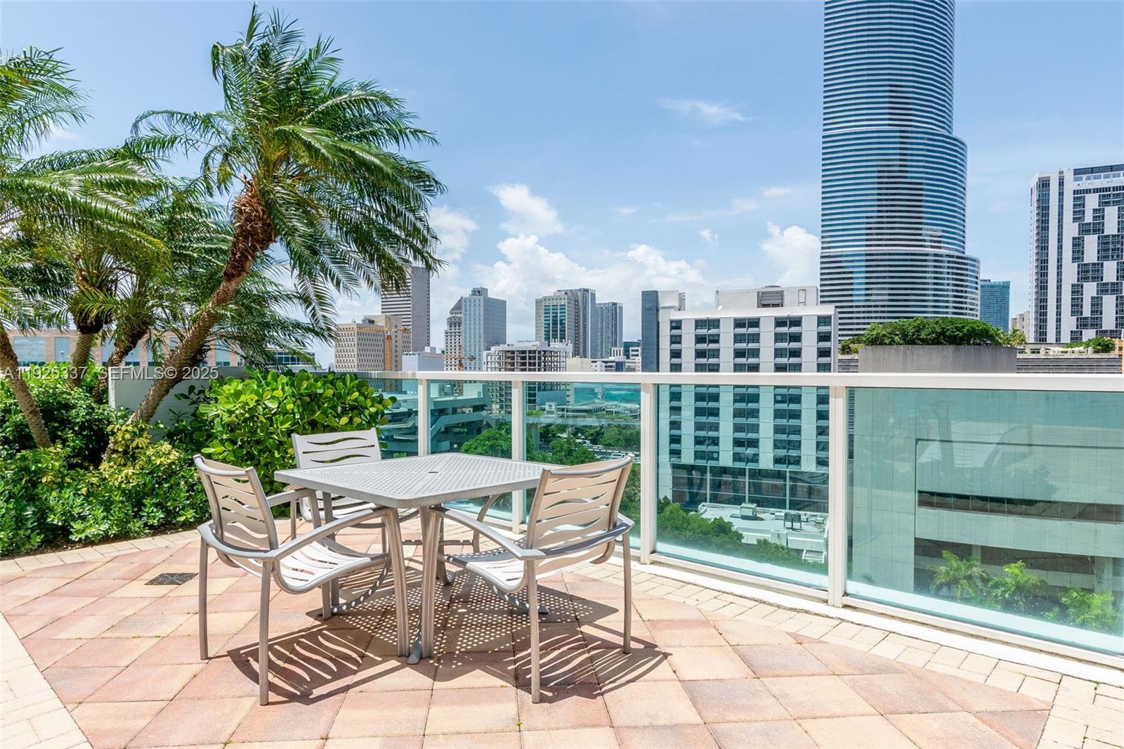 Brickell On The River - Residential